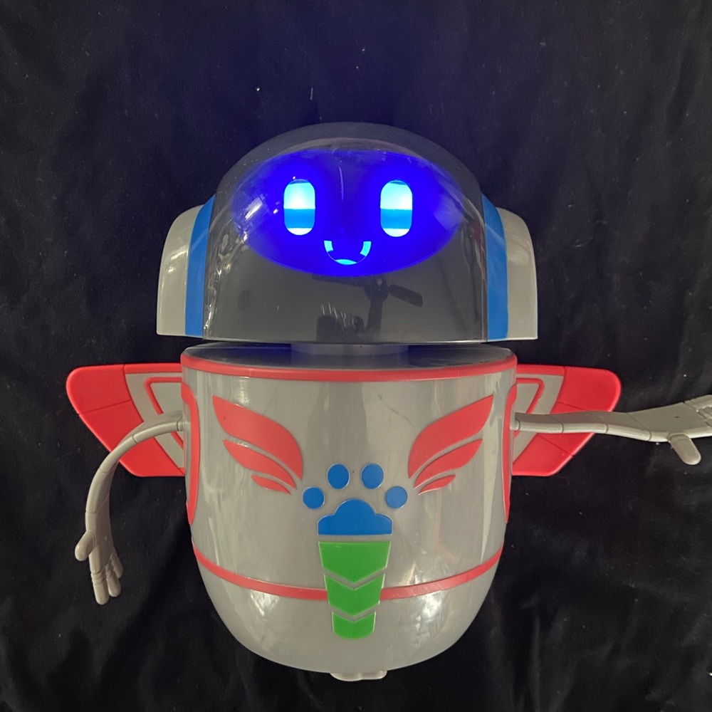 PJ Masks Talking, Moving Robot